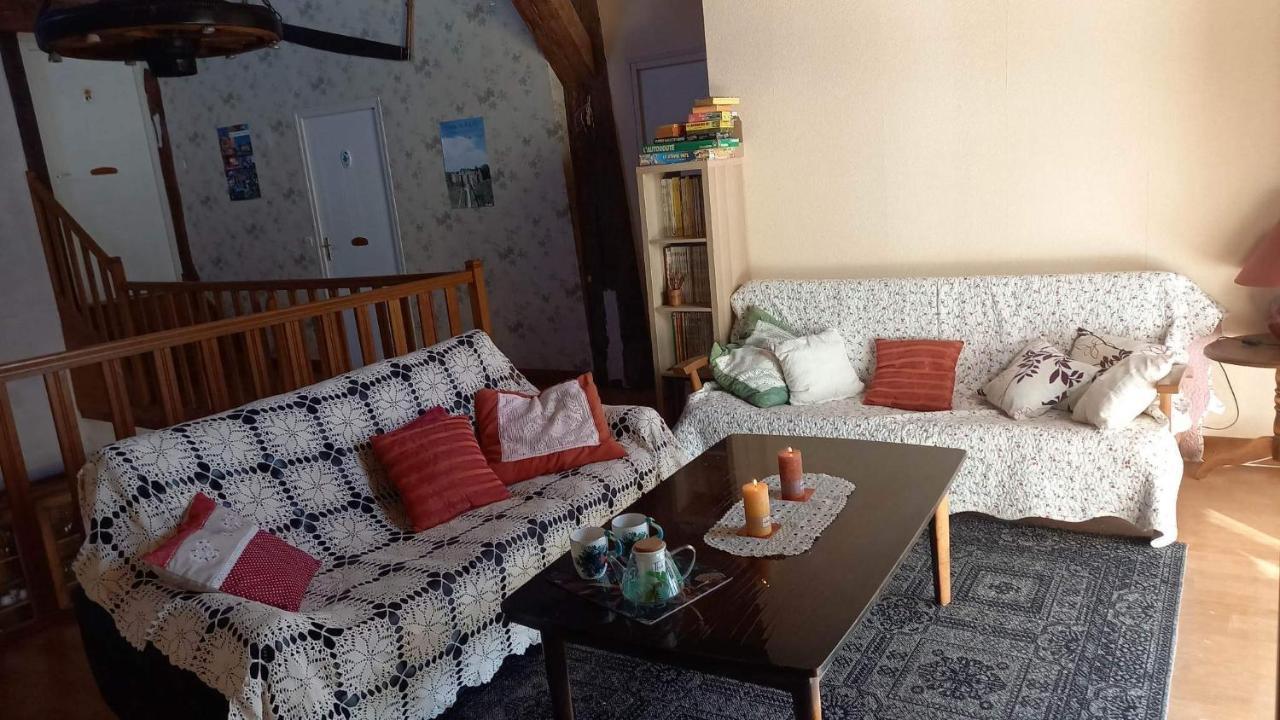 Le Clos Du Merry Joux-la-Ville Eksteriør bilde
