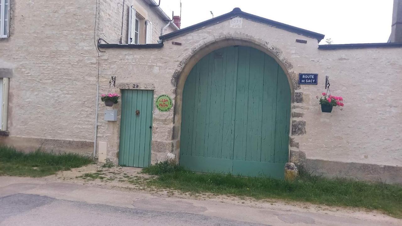 Le Clos Du Merry Joux-la-Ville Eksteriør bilde